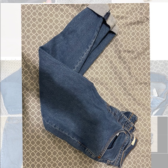 Levi’s mom Jean - Picture 6 of 7